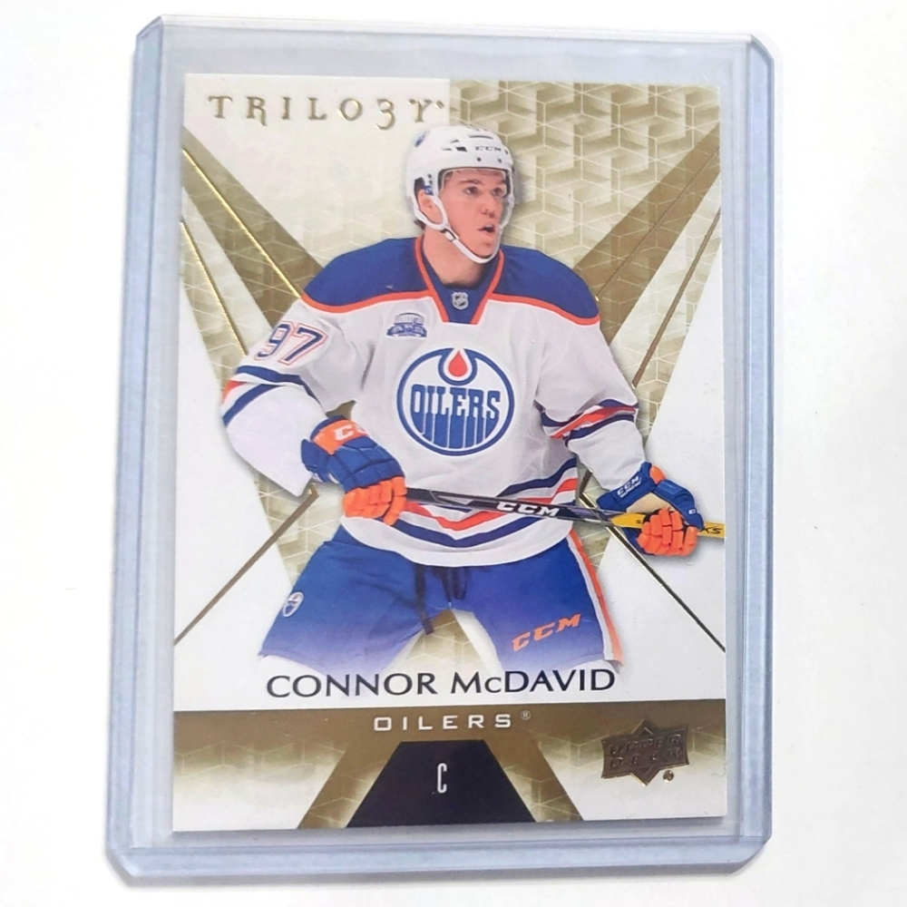 Connor McDavid Upper Deck Trilo3y 2nd Year Hockey Card #25 Edmonton Oilers